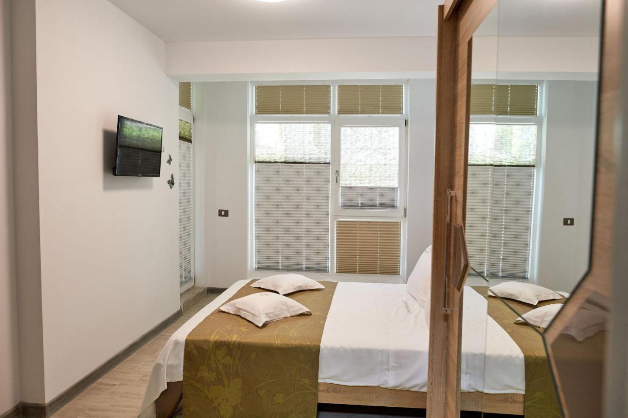 Crystal 26 Apartment - Spa Pool Beach Resort Năvodari Kültér fotó